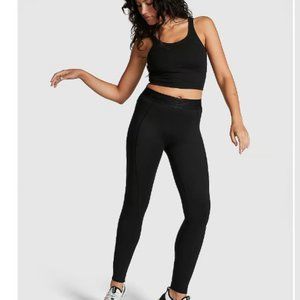 PINK ultimate leggings. Free beauty gift with purchase!